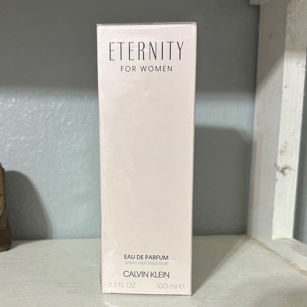 Calvin Klein Eternity for Women Eau de Parfum in Soft Pink